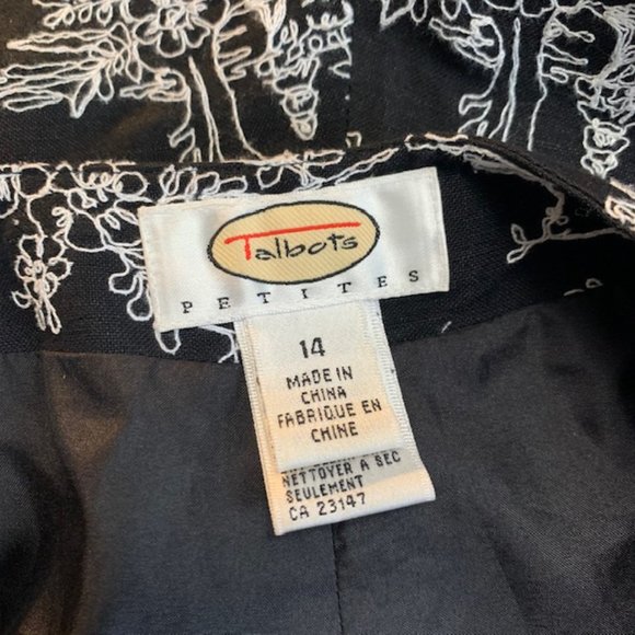 Talbots Black & White Crop Pants Size 14P - Picture 9 of 9